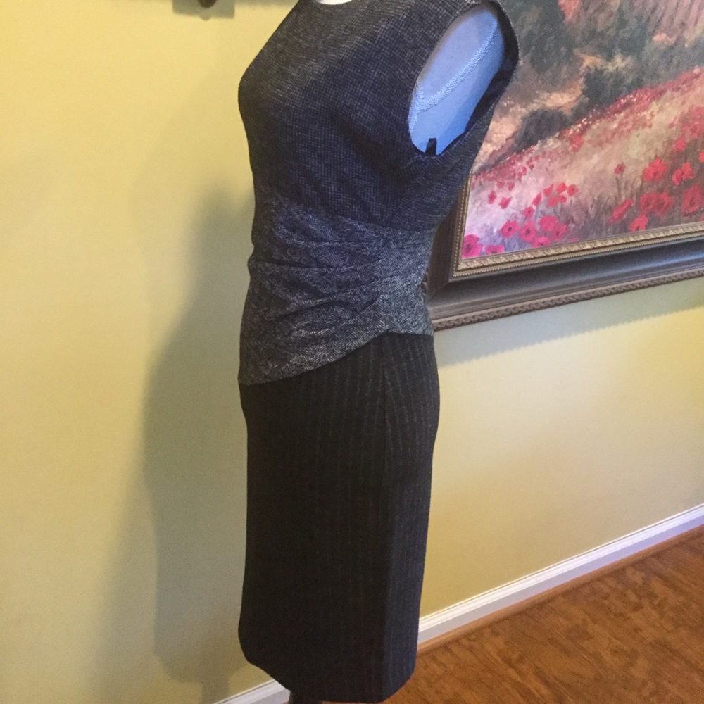 Diane Von Furstenberg- Wool Pattern Dress. Sz 4 - Picture 3 of 8
